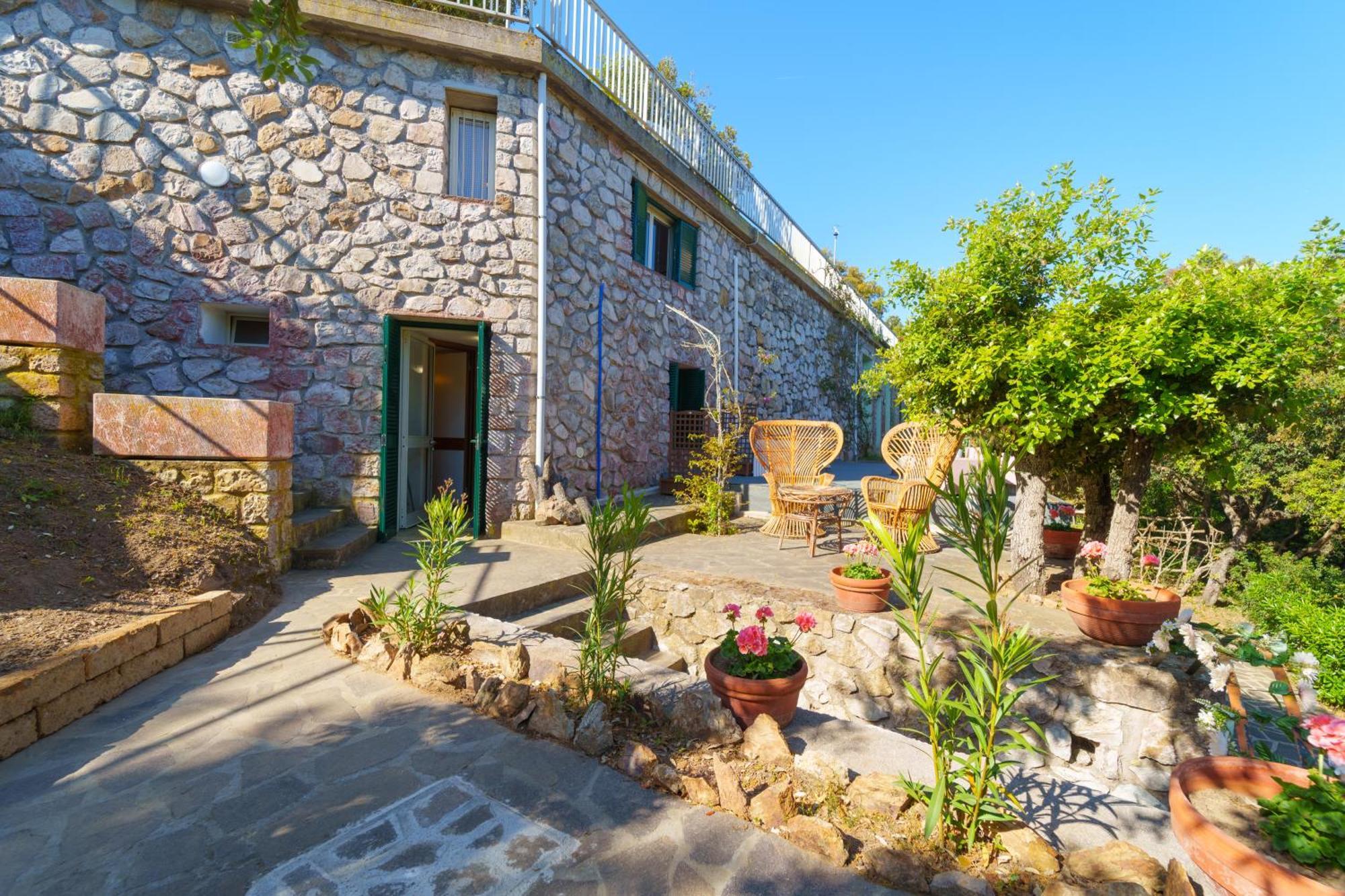 Casa William - Villa E 2 Dependance Порт-Аццурро Экстерьер фото
